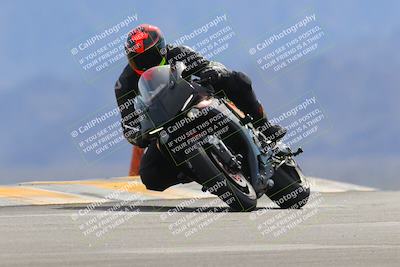 media/Nov-05-2022-SoCal Trackdays (Sat) [[f8d9b725ab]]/Turn 9 (110pm)/